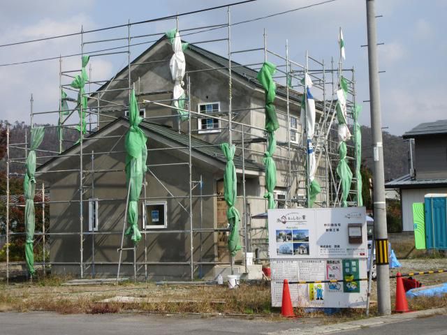 「私のしろい家」まほろば高畠。外壁モルタル塗り完了！