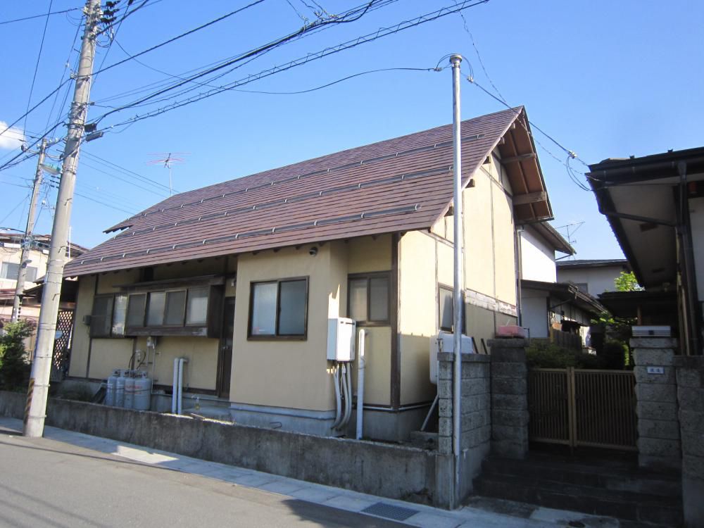 大規模リフォーム開始！大屋根の葺き替え,断熱、外装、内装その他、、、。