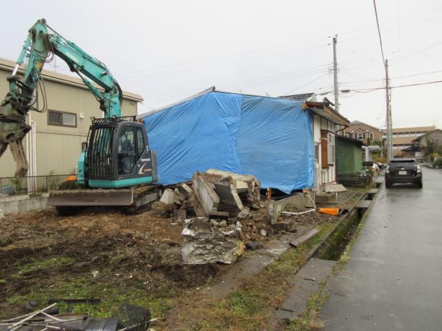 解体工事が終了しました。「私のしろい家」和風。