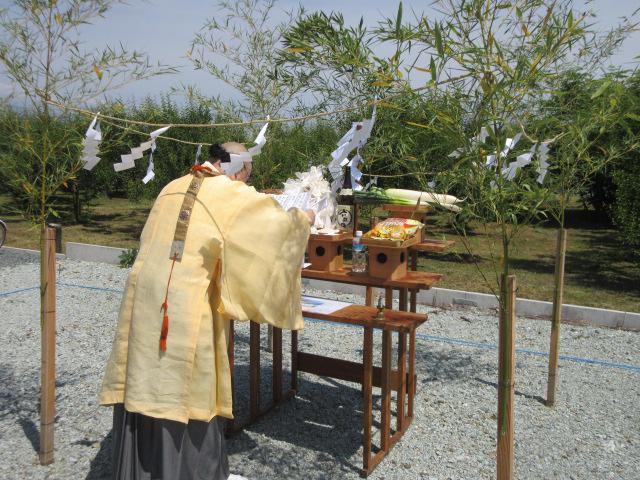 「私のしろい家」東根