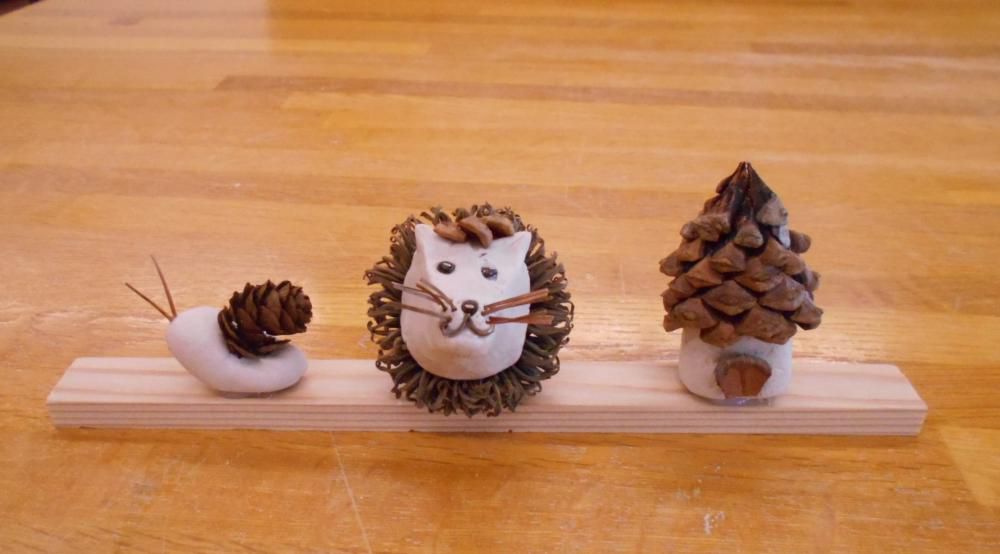 【終了】松ぼっくりのお家と動物づくり