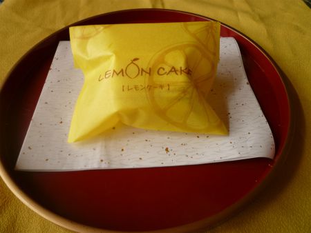 お待たせ　　冬のレモンケーキ発売