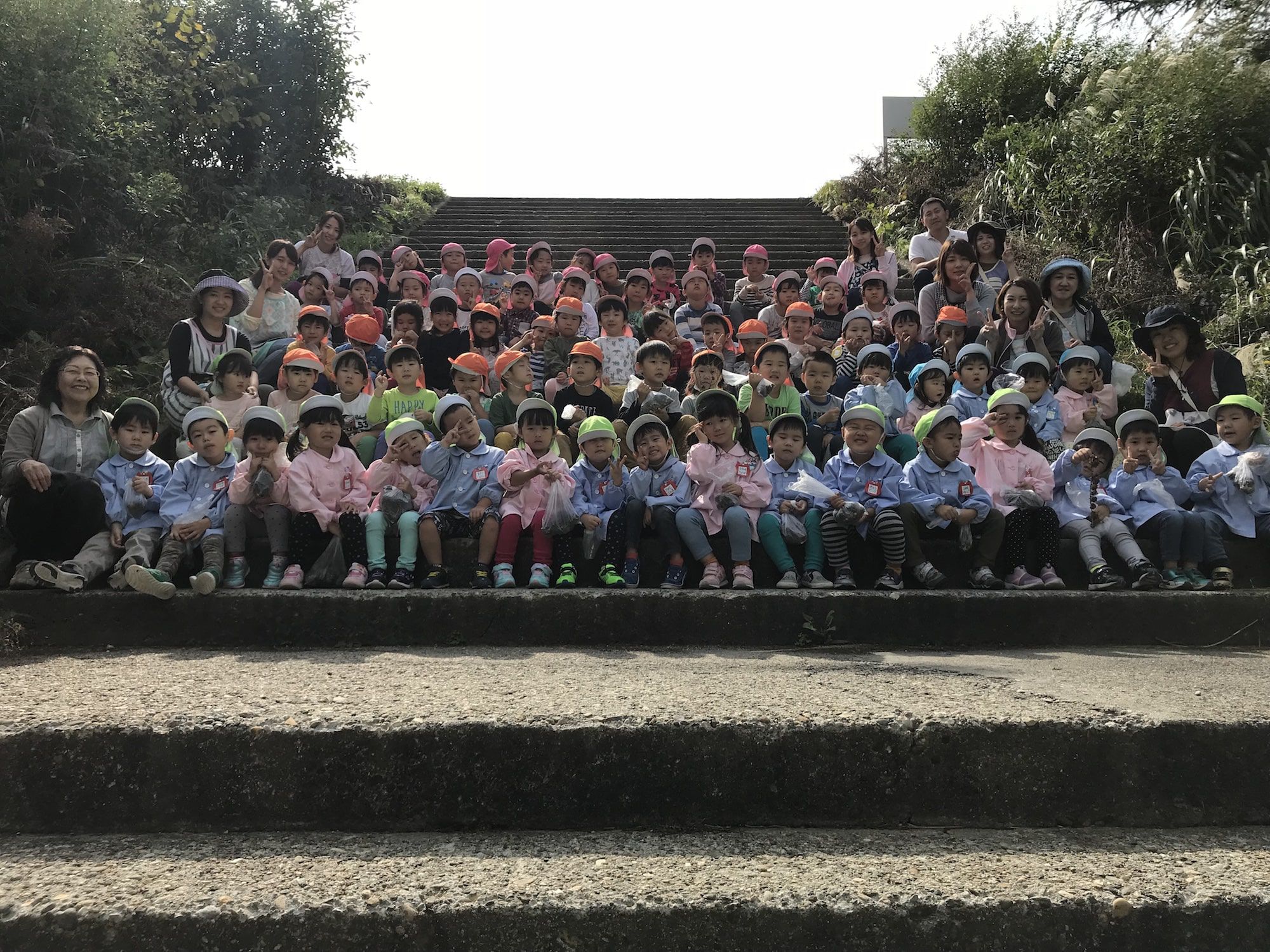 長根山散歩〔全園児〕