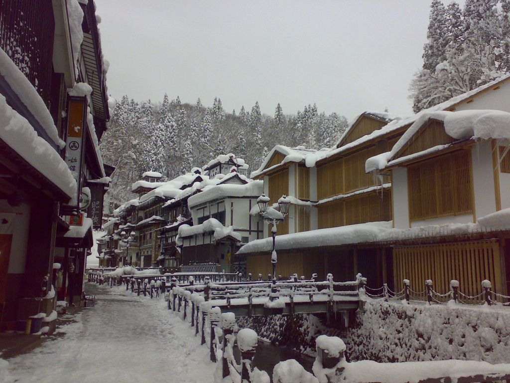 雪の銀山温泉
