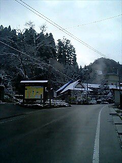 白布温泉街にも雪が降り積もりました。