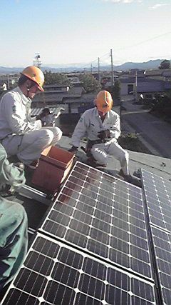 太陽光発電設置中!!