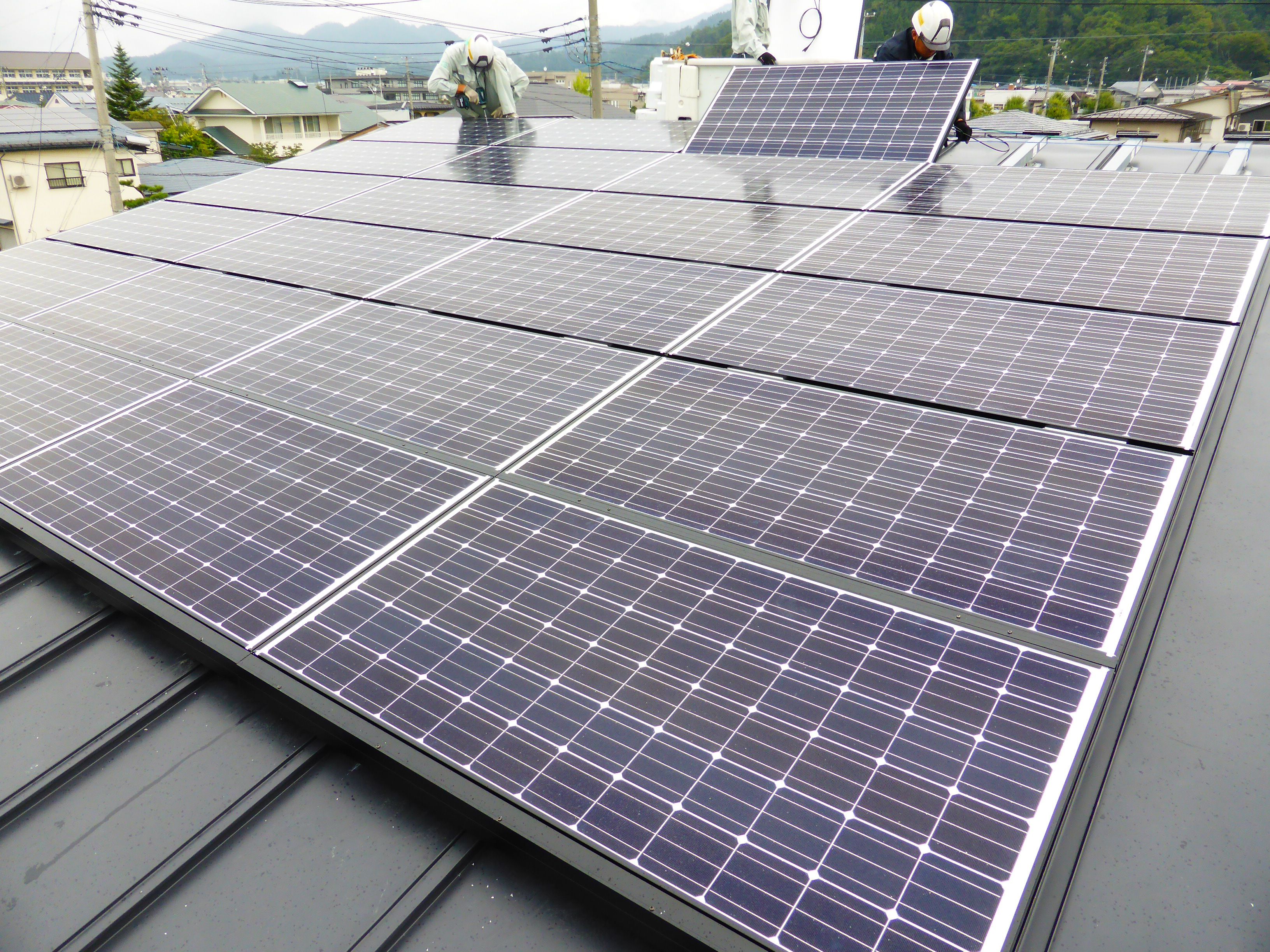 引き続きの太陽光工事