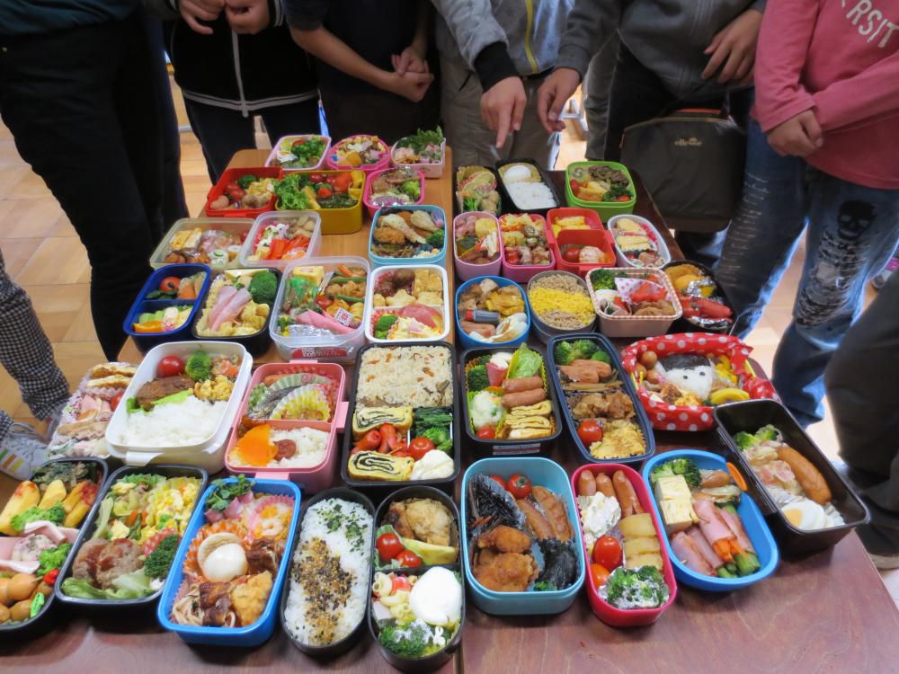 致芳小学校「弁当の日」！