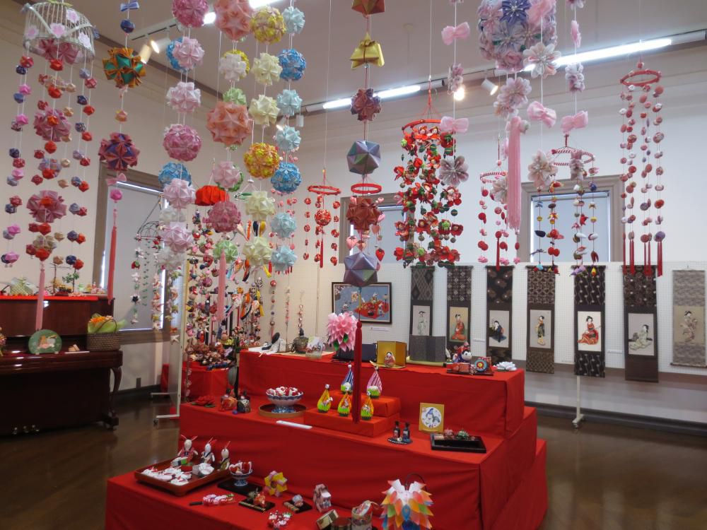 春待ち手作りおひな様展開催中！
