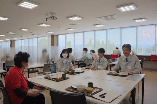 【パーチ&嘉子】おらんだ専科情報紹介｜デンソー山形の社食でもぐもぐ！