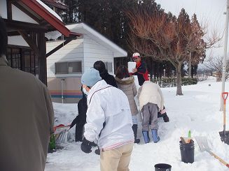 ’１３　成田駅前「雪灯り回廊祭り」⑧　