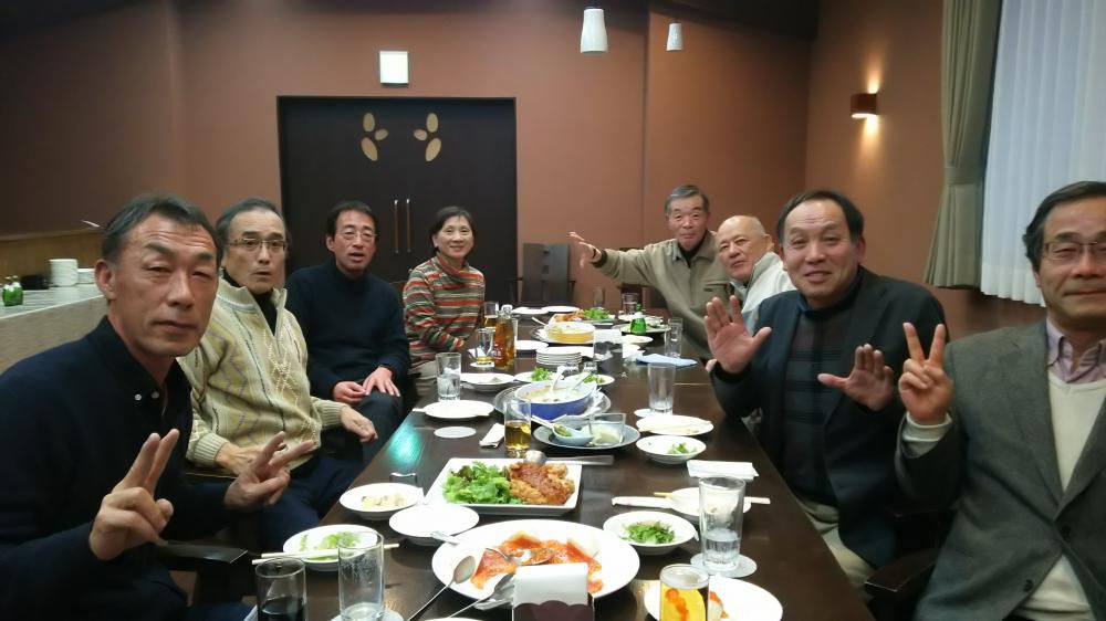 ただいま豪華な新年会で～す