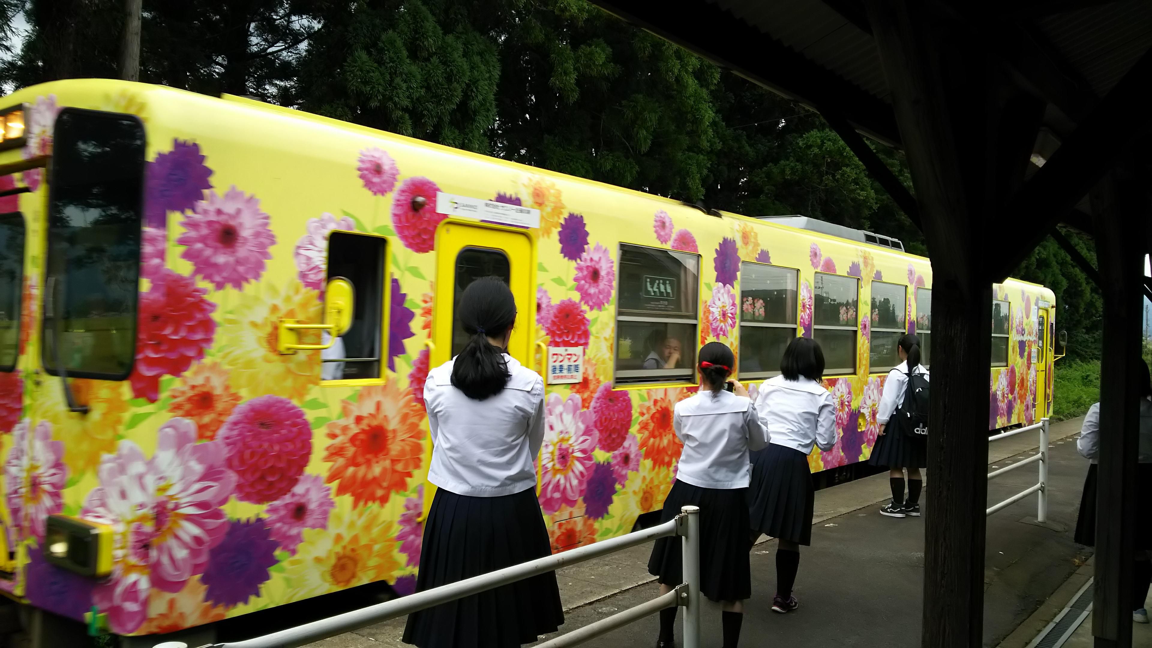 高校生が頑張ってます