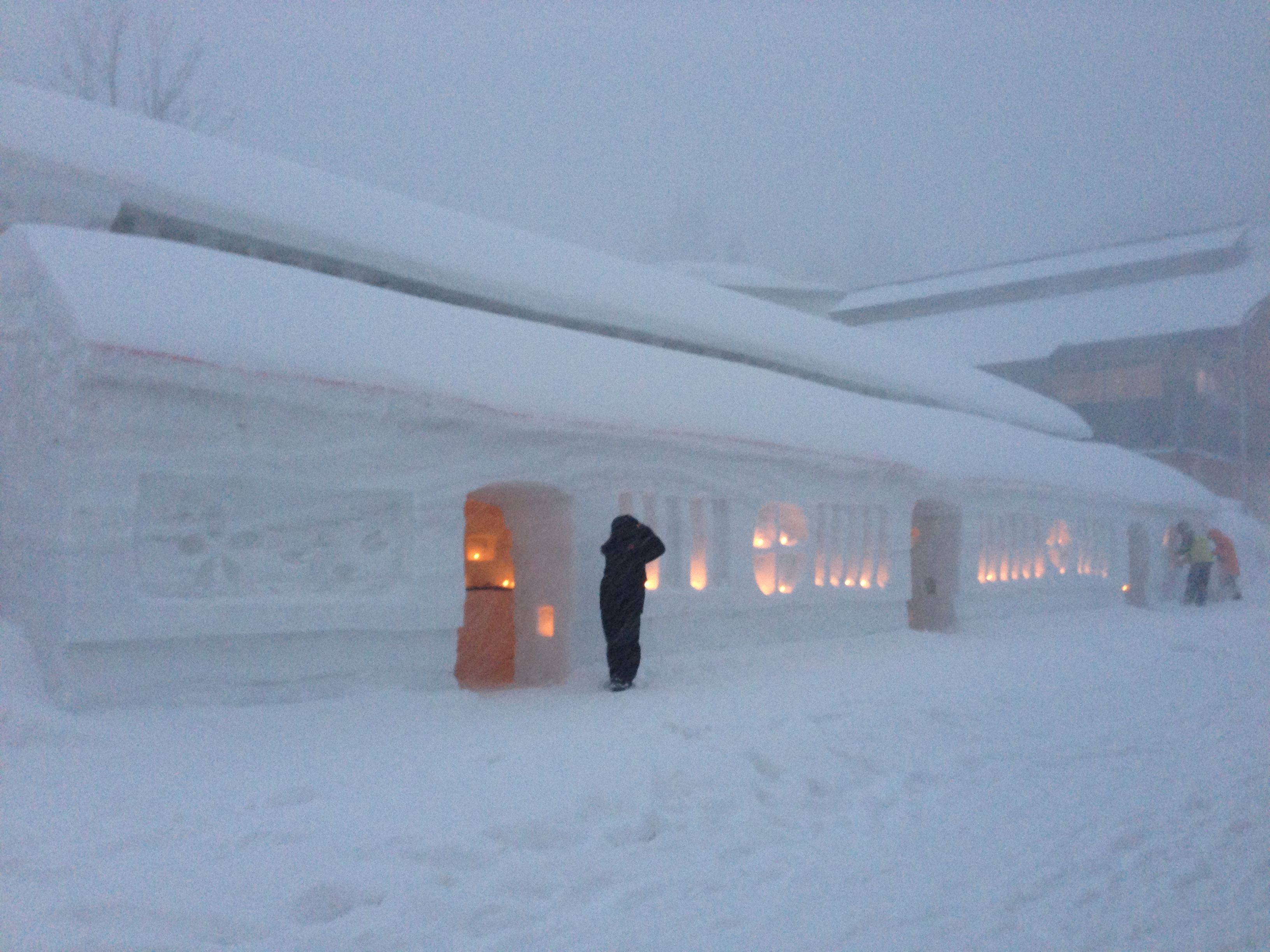 雪旅籠の灯り
