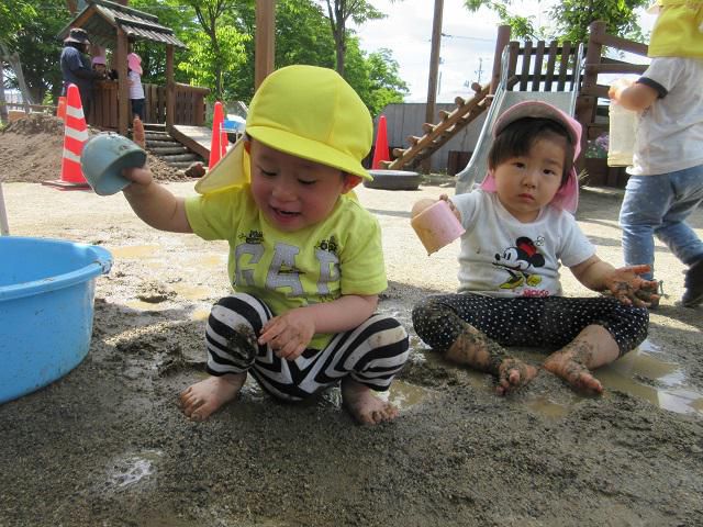 園庭あそび　満喫中♪
