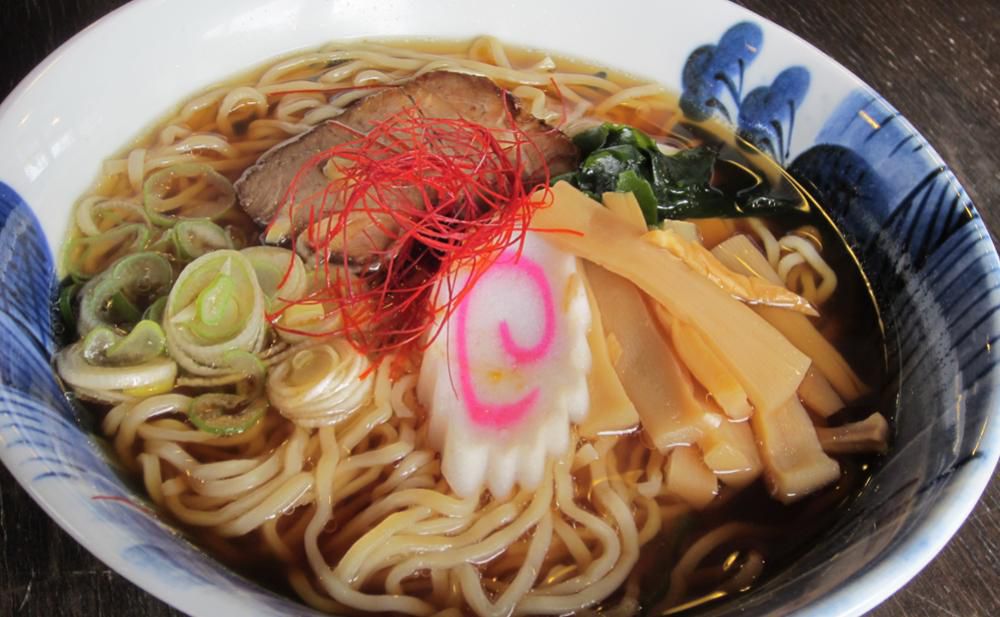 冷たい「りんごラーメン」始めました。