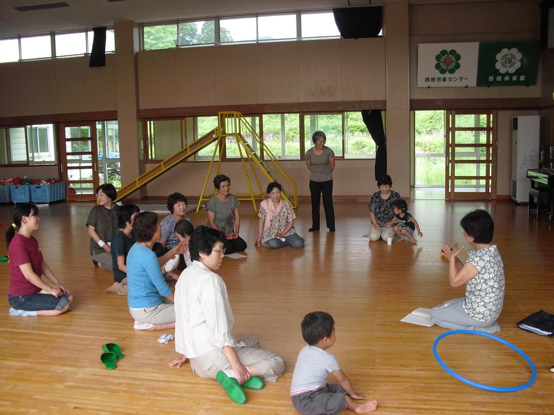 お話を聞くのも子育て