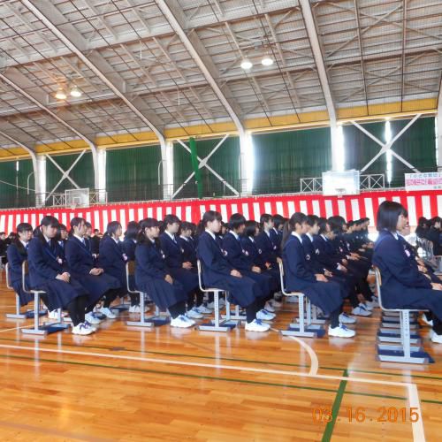 長井北中の卒業式で