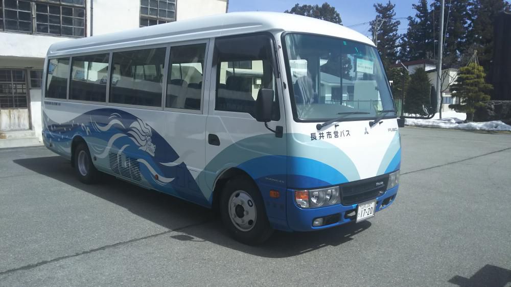 新しいバスで運行・西根バス
