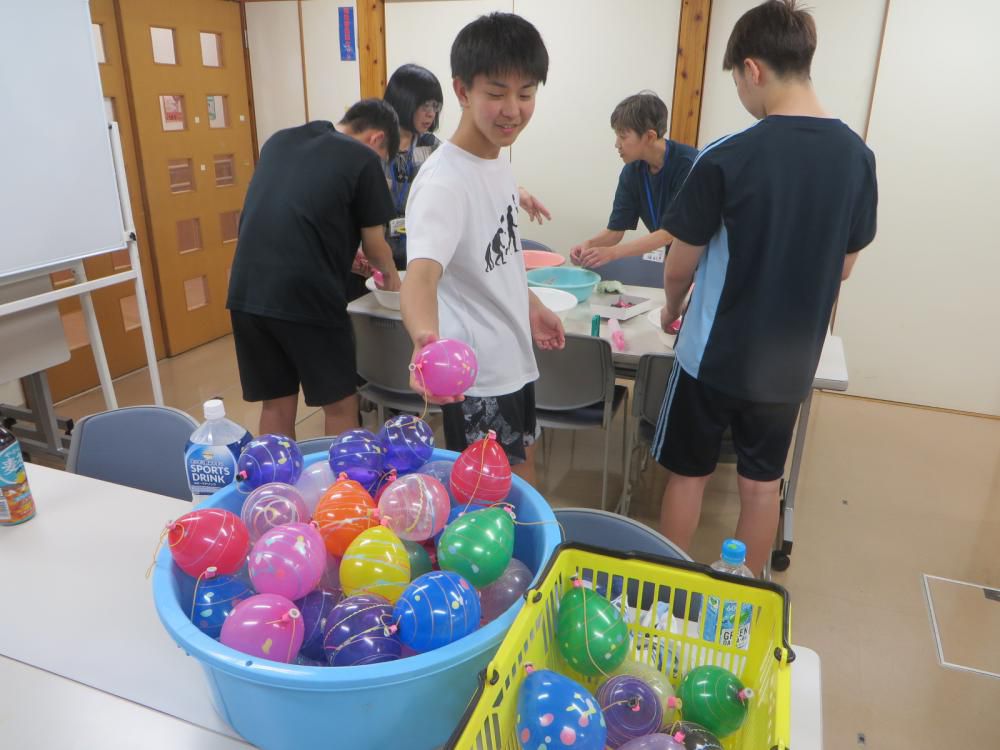 「夏の体験ボランティア」の様子1（7/25鶴岡市：ひろっぴあ縁日準備）！