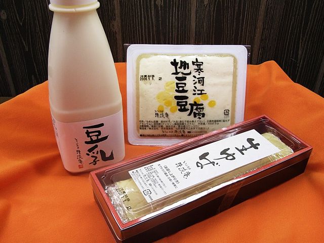 寒い季節に地豆100%の豆乳鍋はいかがですか？