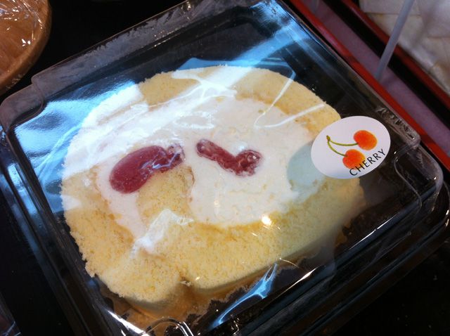山形のさくらんぼを使った「さくらんぼケーキ」