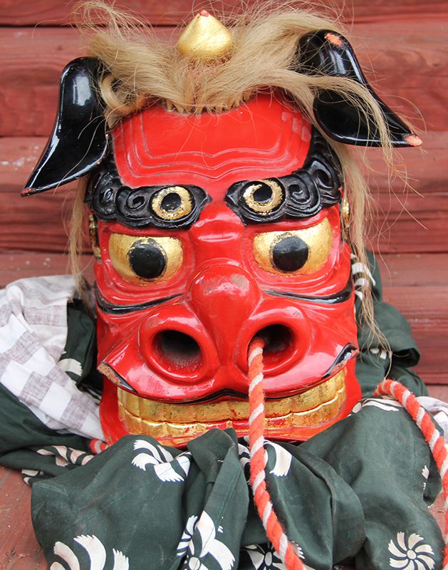 西江股の稲荷神社