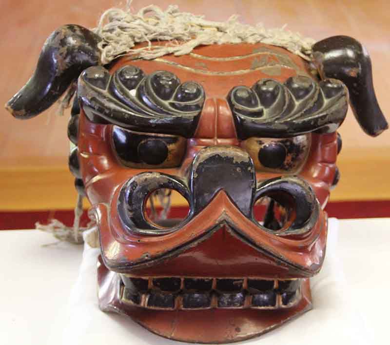上山市宮脇の正八幡宮の獅子頭