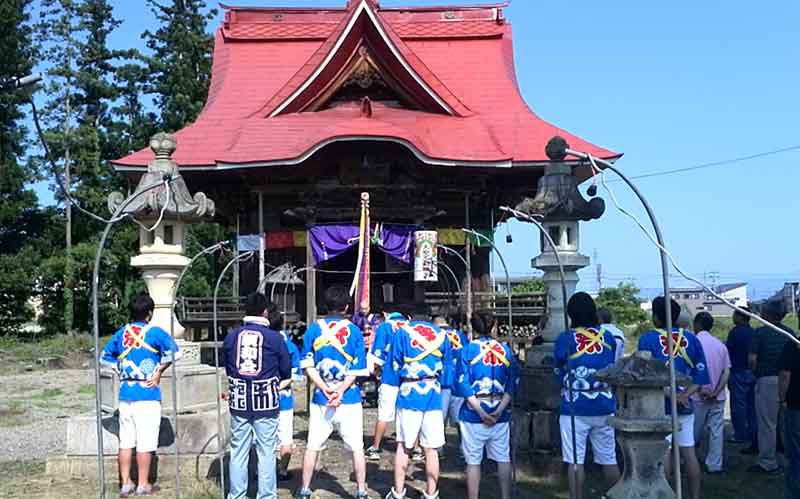 米沢市中田町不動尊の獅子まわし