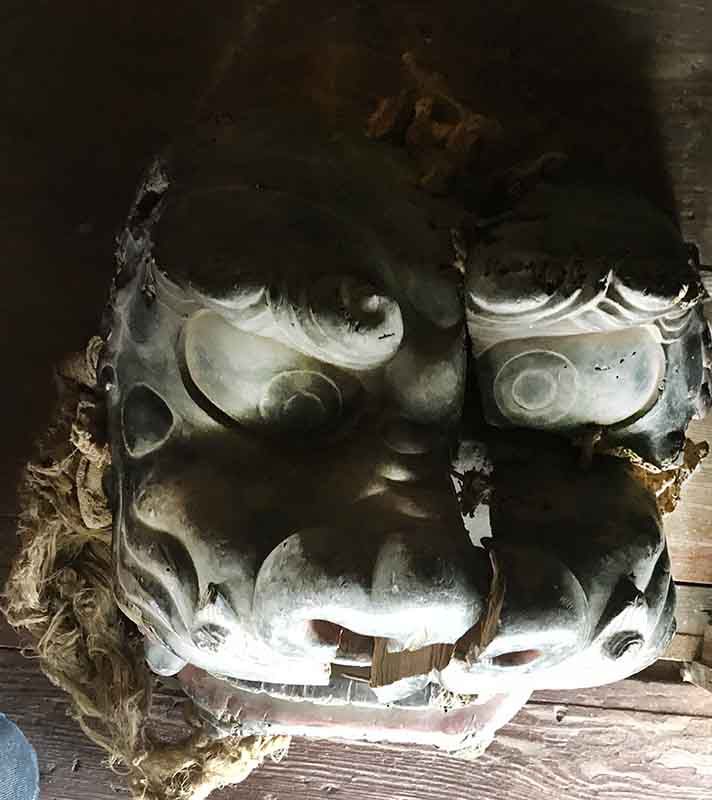 南陽市宮崎 観音堂の三獅子頭