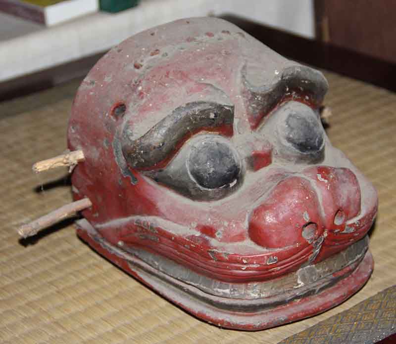 西大塚八幡　成就院