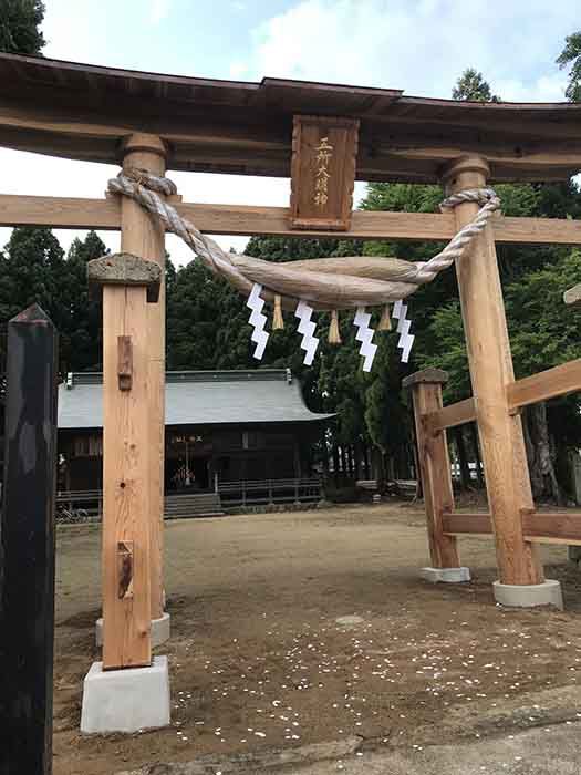 鳥居完成