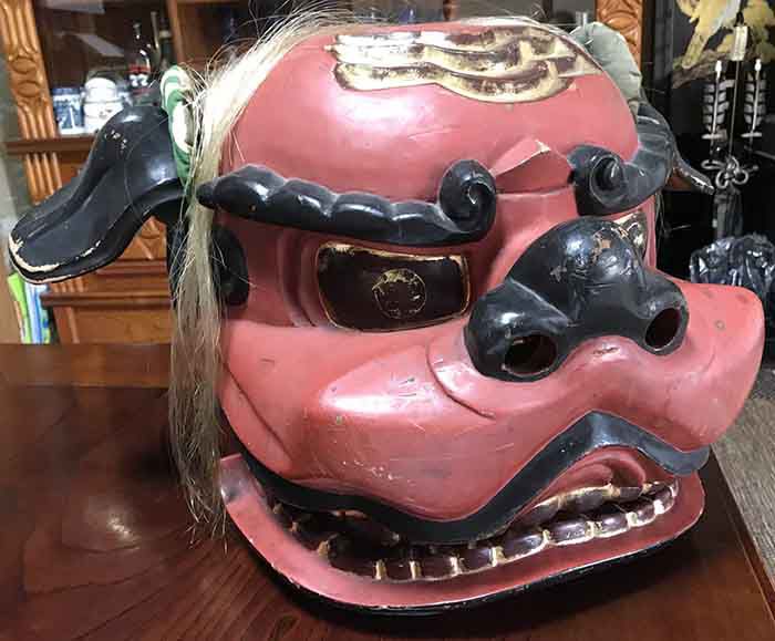 上新田の獅子頭