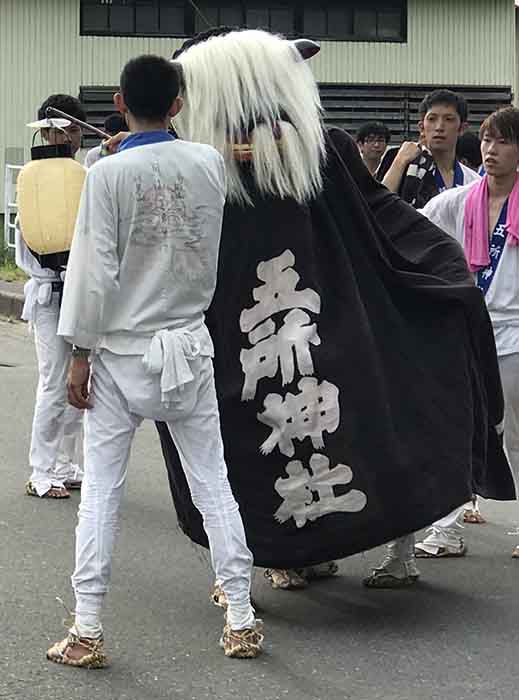 寺泉五所神社の道中獅子