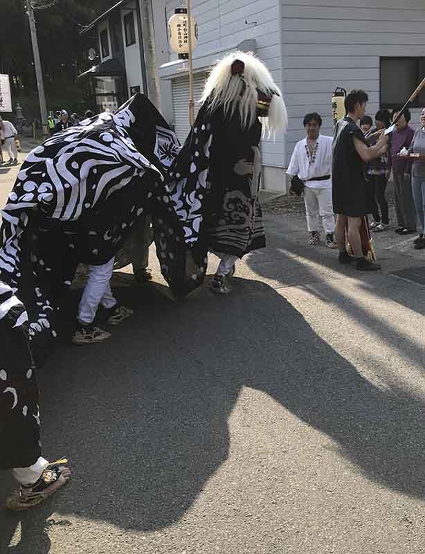 十日町白山神社の獅子舞
