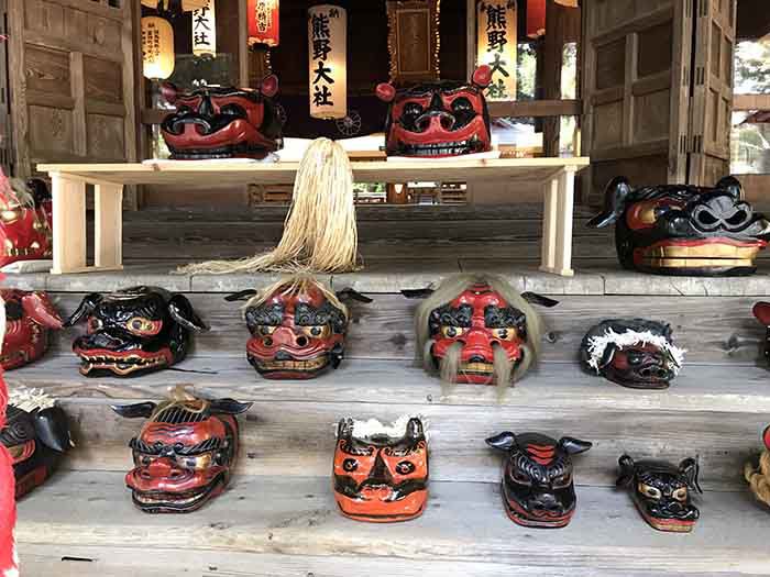 熊野大社の七夕獅子頭展示