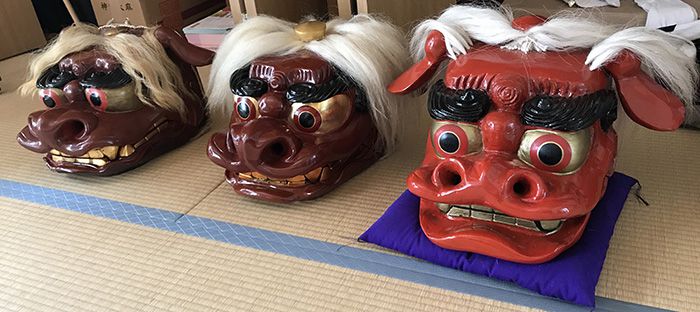 浅立の諏訪神社の獅子頭