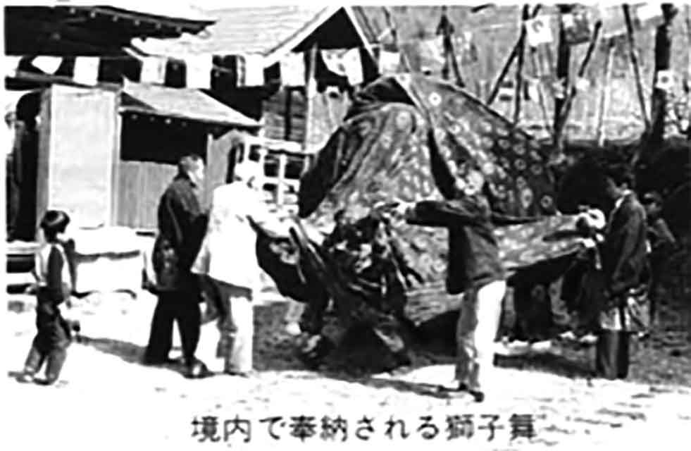 朝日町上郷松原の厳島神社の獅子舞