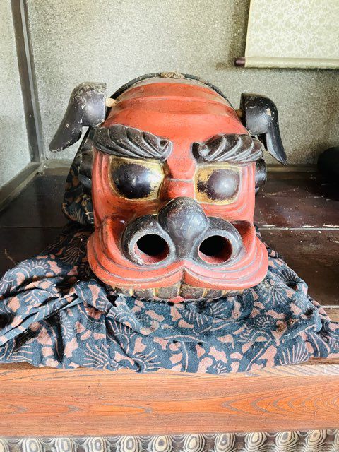 上山市狸森前丸森の獅子頭