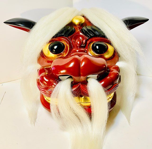 白鷹町畔藤熊野神社の獅子頭完成