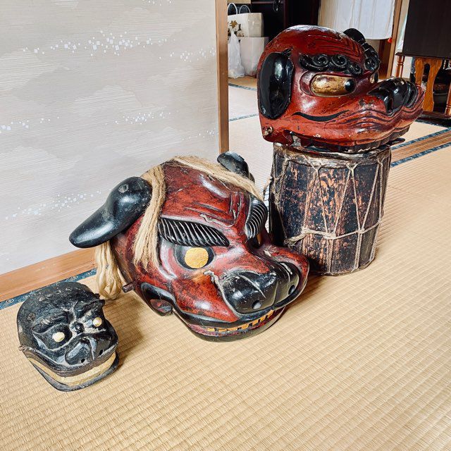 南陽市小滝の神楽獅子一対