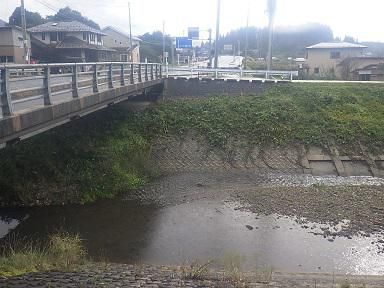 菖蒲橋歩道橋下部工工事　完成しました！