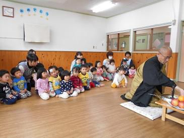 4月8日は「降誕会」です。