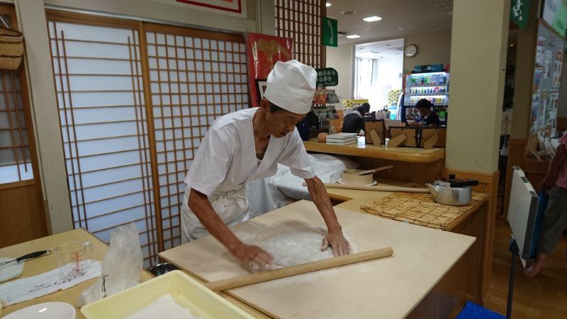 地元のそば粉１００％です！