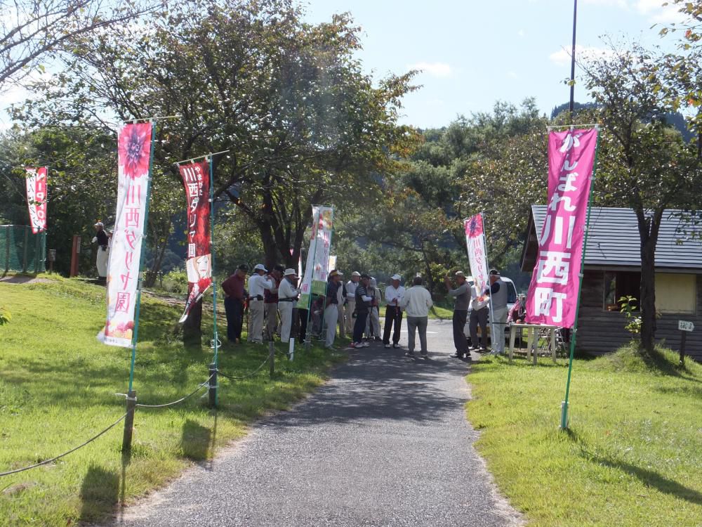 白川湖パークゴルフ場は大にぎわい。