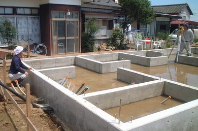 【AKO house】 住宅の基本は、水平、垂直