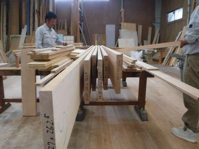 【福島市渡利・I邸／伊礼智設計室】 造作材の加工