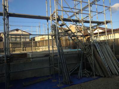 「郡山市台新・シンプルノートＹ邸」足場組立