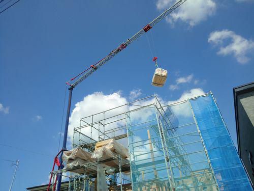 「須賀川市和田道・シンプルノートＨ邸」快晴の中の建て方