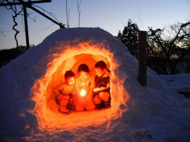 里山日記・・・かまくらで キャンドルナイト